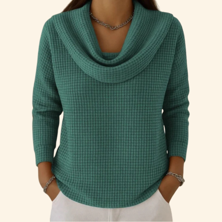 Mirthe | Wafeltrui met elegante watervalhals