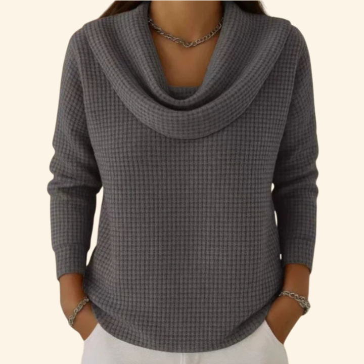 Mirthe | Wafeltrui met elegante watervalhals